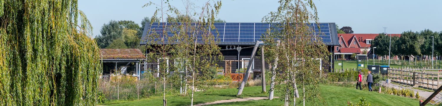 Zonnepanelen jeugdspeelpark Ambacht