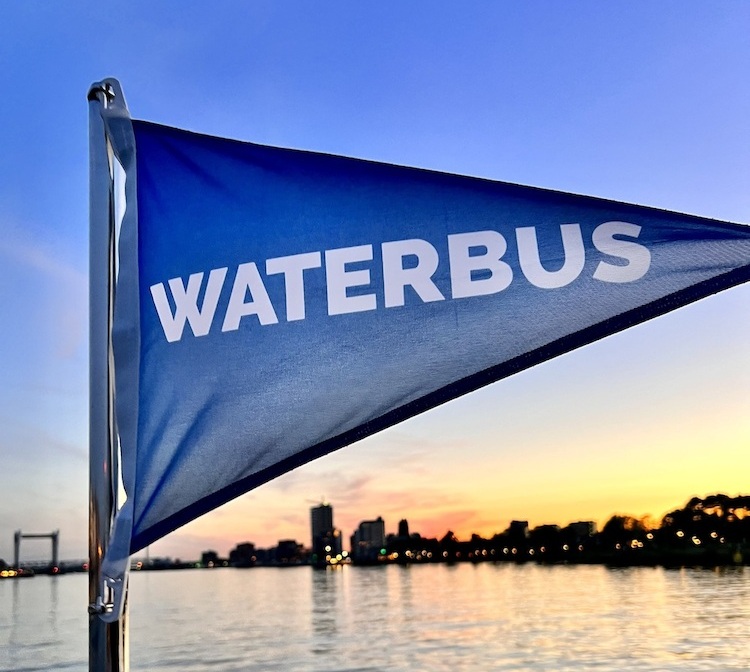 Elektrische waterbussen - Energiekrant Smart Delta Drechtsteden